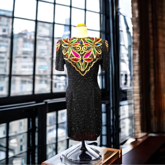 VINTAGE STENAY 1990s SILK AND SEQUIN BEADED BLACK COCKTAIL DRESS SIZE ME… - Picture 2 of 14